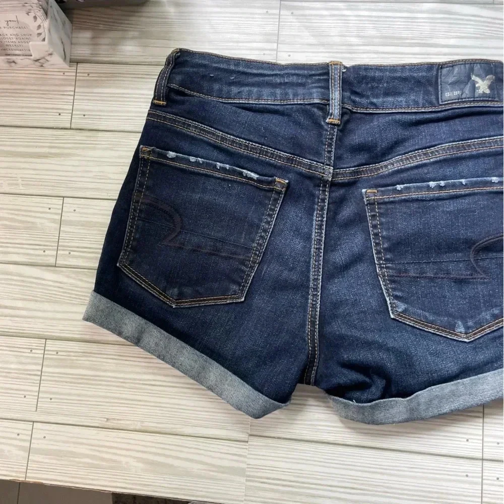 American eagle high rise shortie dark wash shorts women's size 2‎